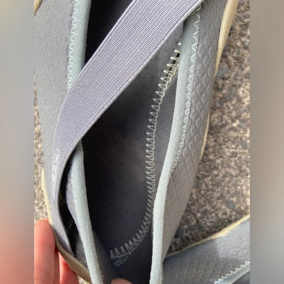 Keen Roatan Neoprene Mary Jane Water Shoes Sz 11 - Picture 4 of 8